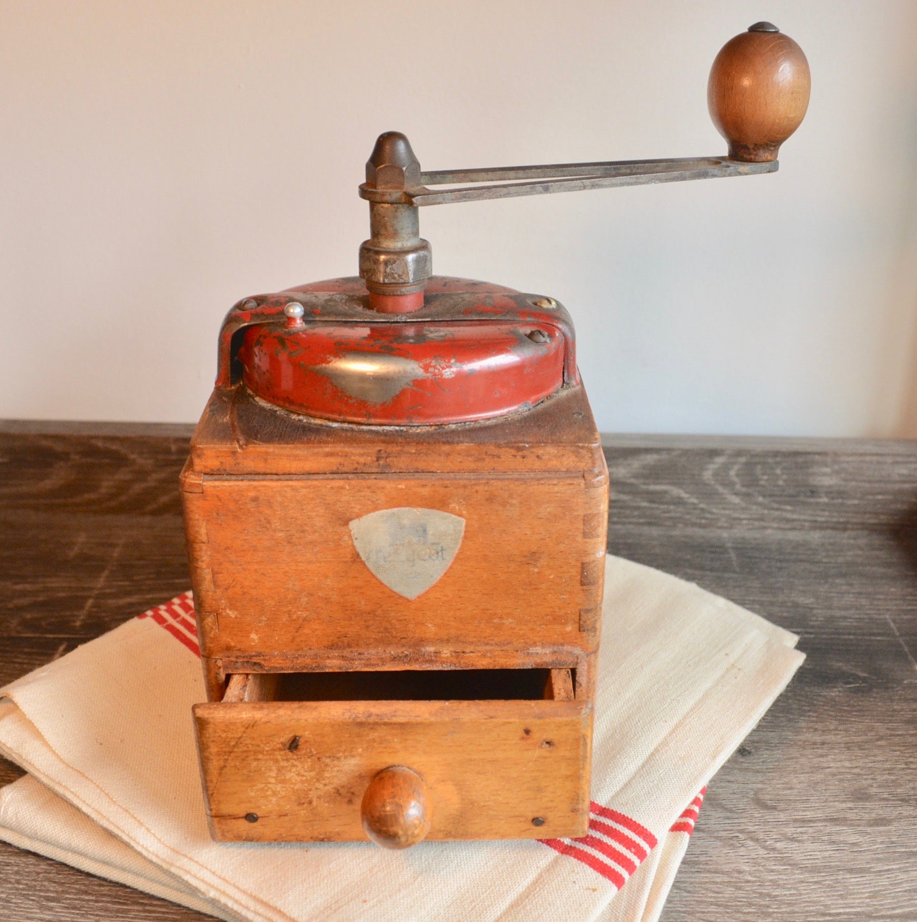 Vintage French Large Size Wooden Mechanical hot Coffee Pepper Grinder Marque RZ 1022004-2488